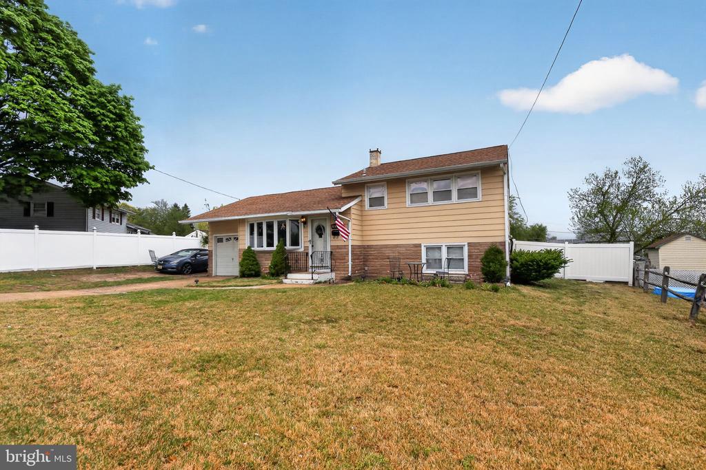 638 MIAMI ROAD