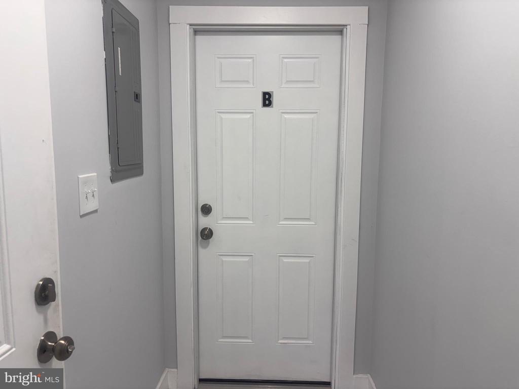 308 WHITEHALL ROAD B