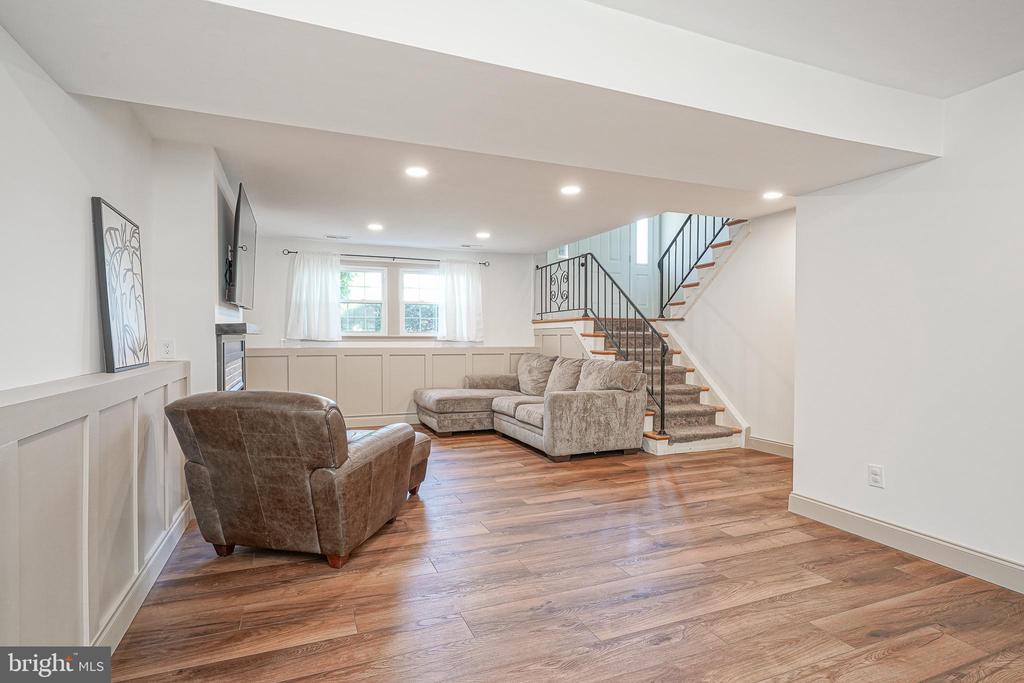 428 TEMPLE COURT