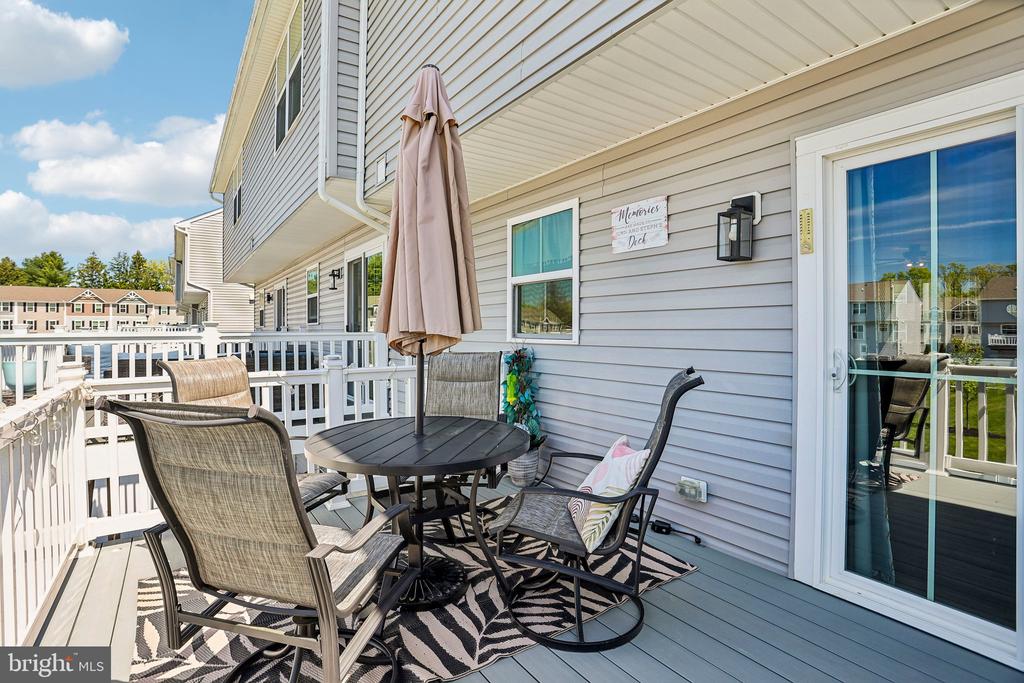 41 BURR STREET
