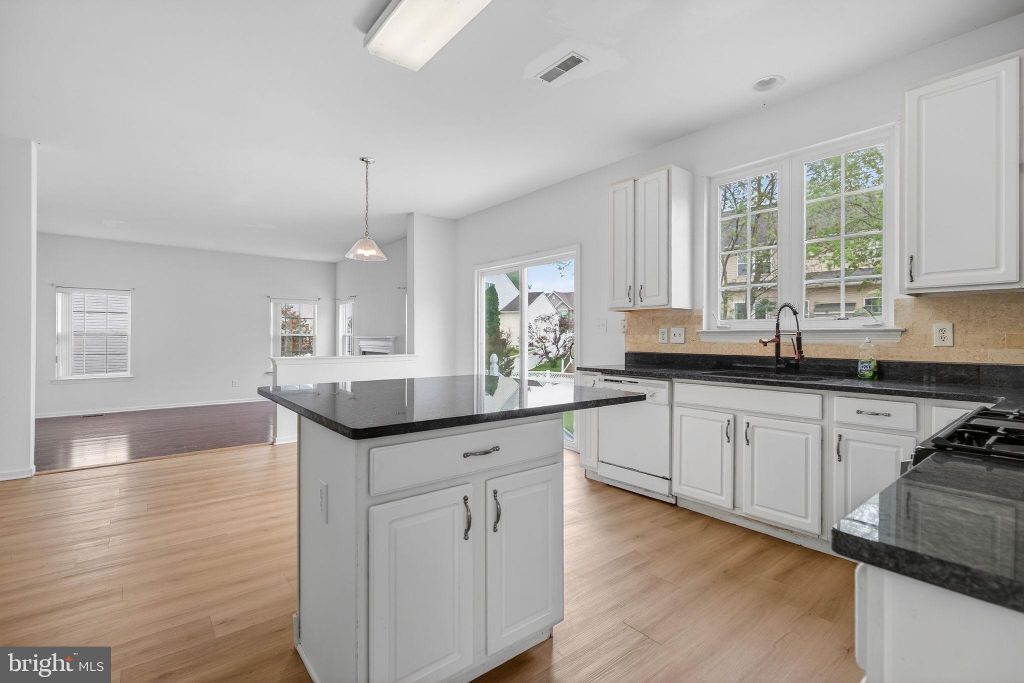 34 HILL FARM WAY