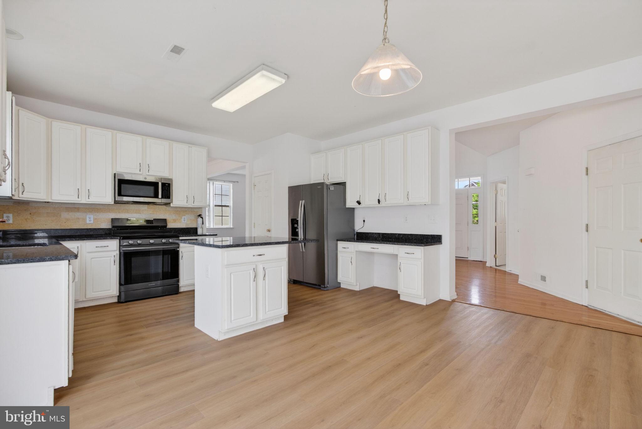 34 HILL FARM WAY