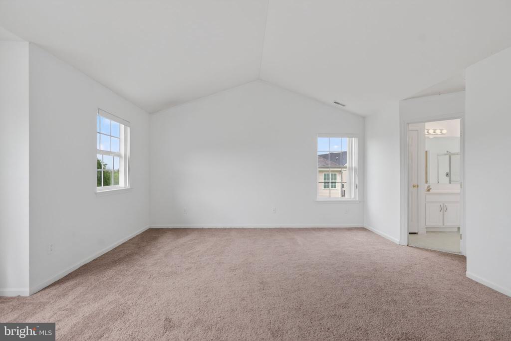 34 HILL FARM WAY