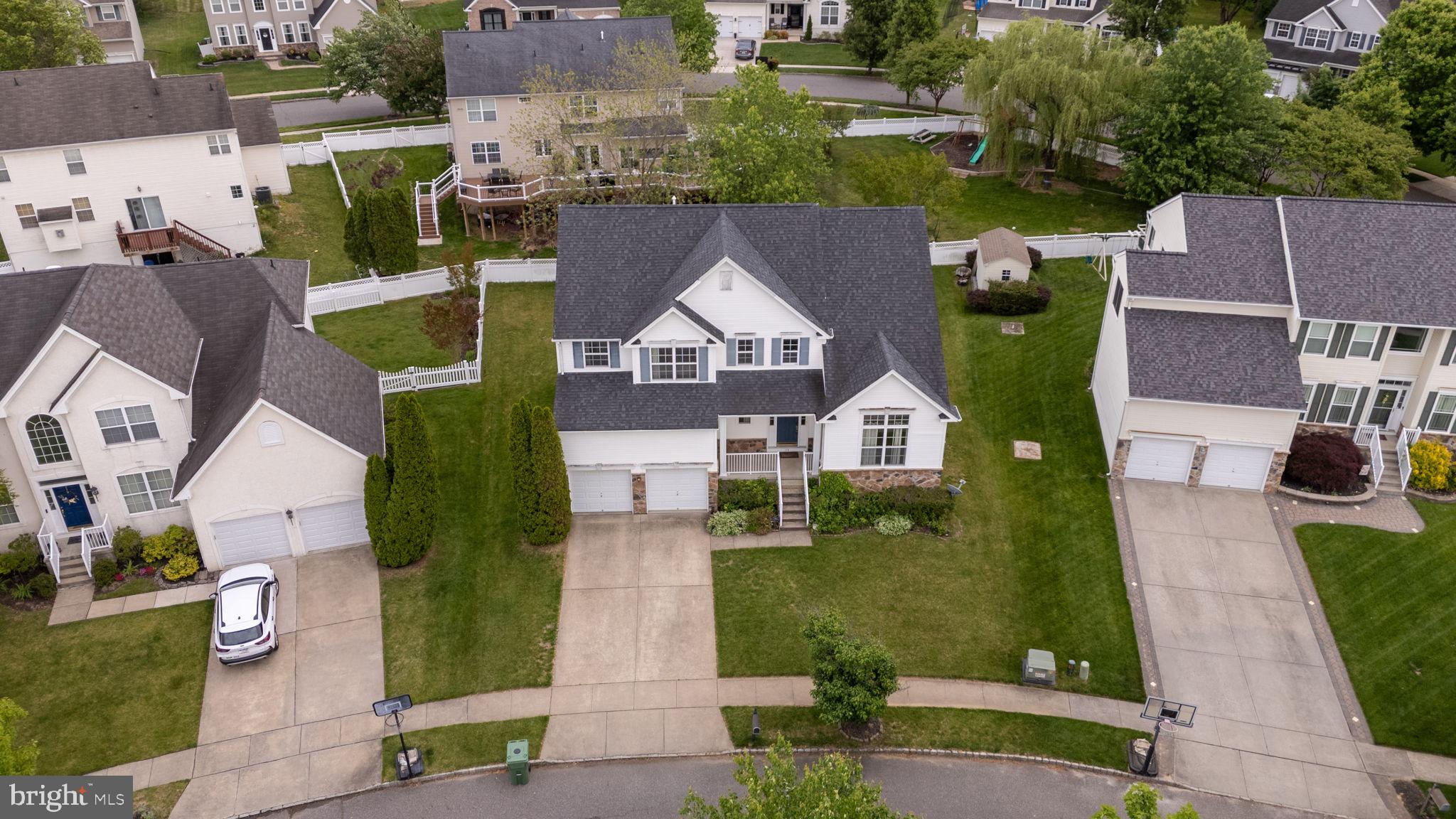 34 HILL FARM WAY