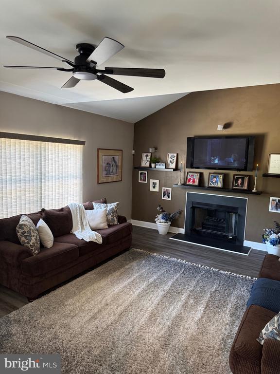 120 KARENLYNN DRIVE