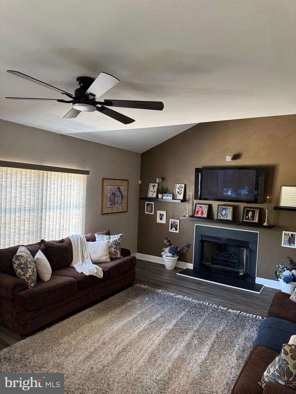 120 KARENLYNN DRIVE