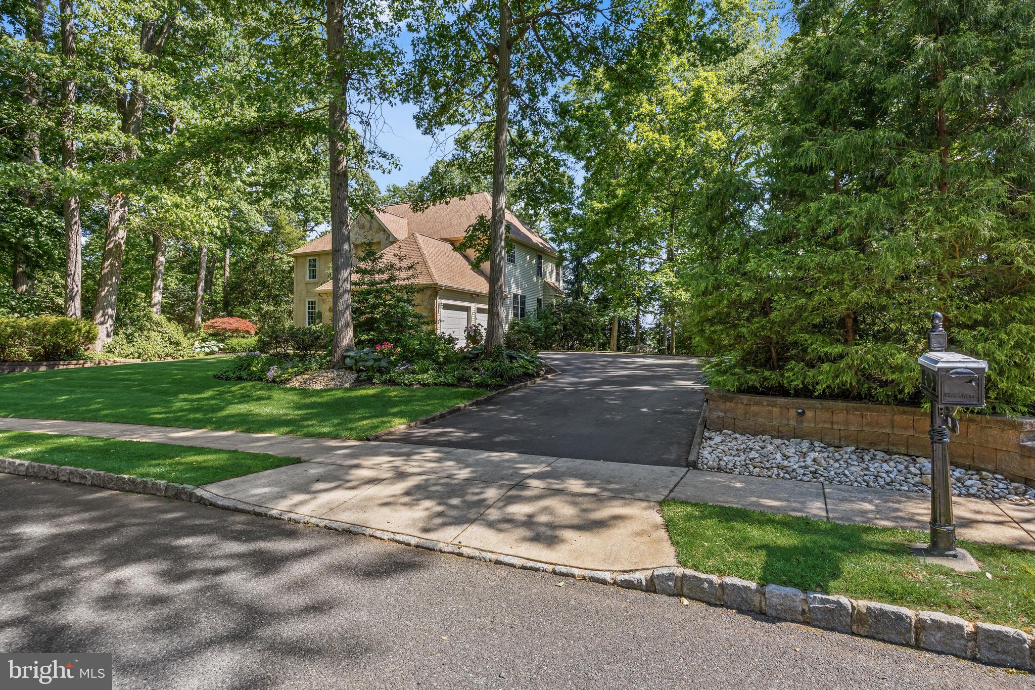 42 DEER HAVEN DRIVE