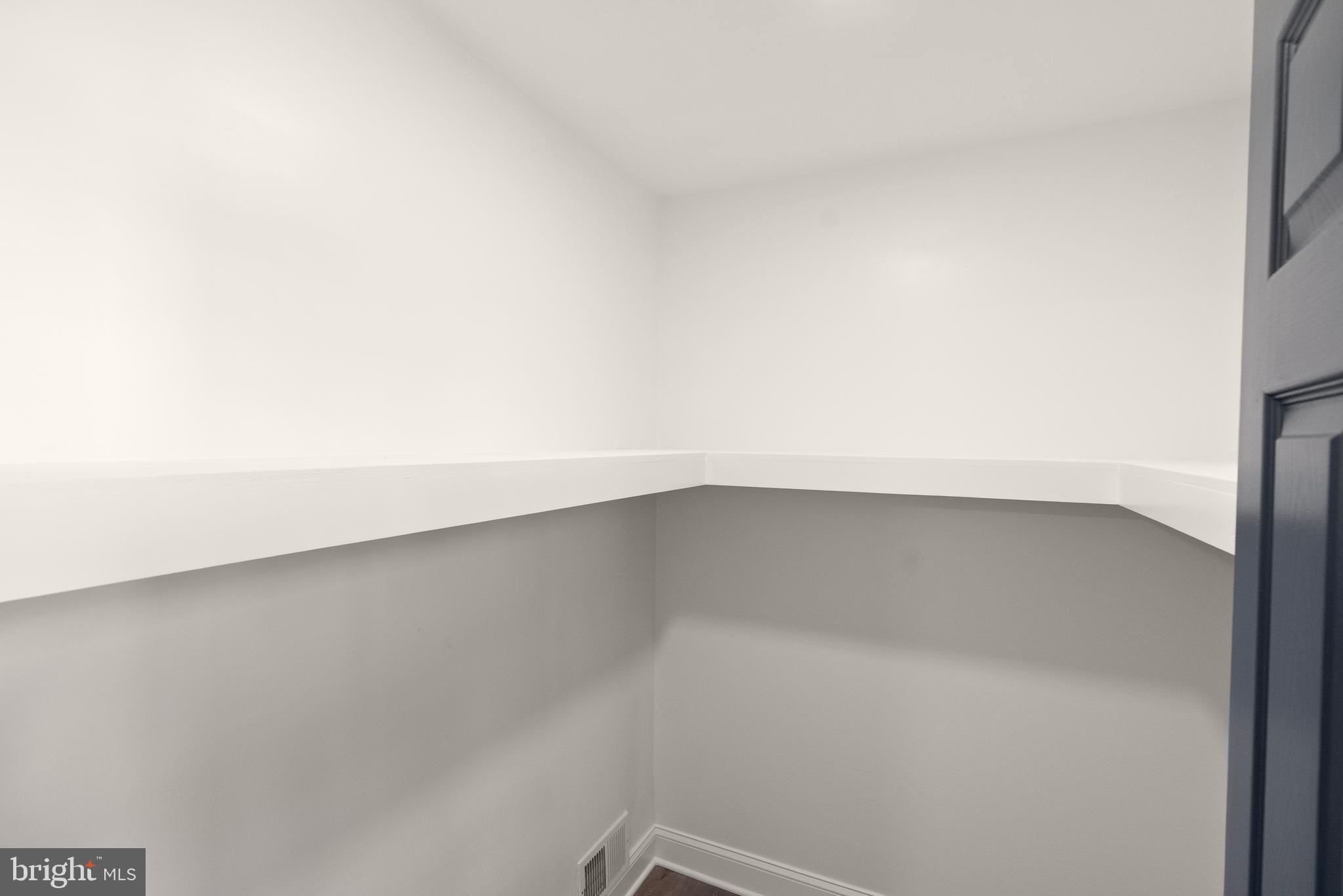 23 UXBRIDGE PLACE