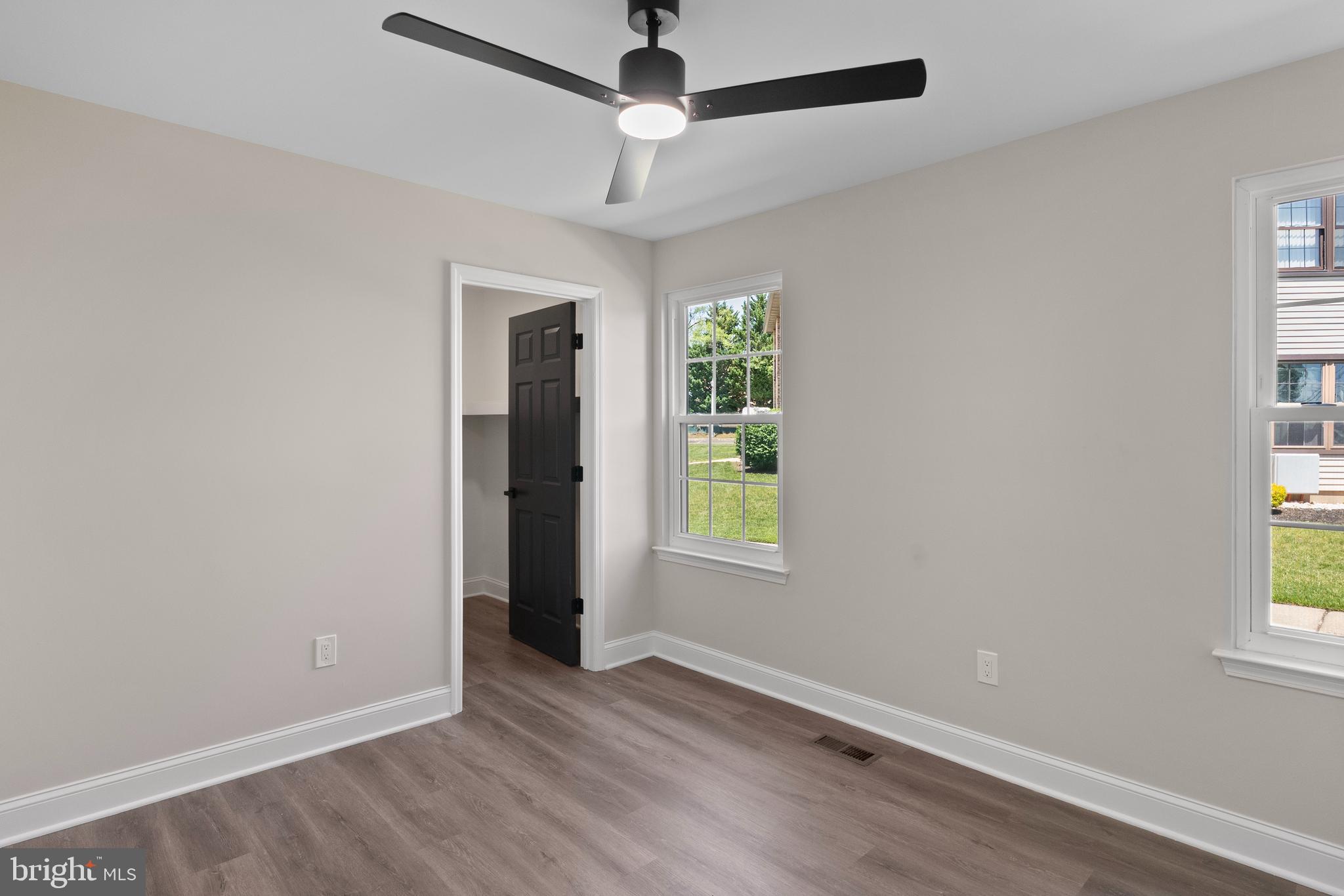 23 UXBRIDGE PLACE