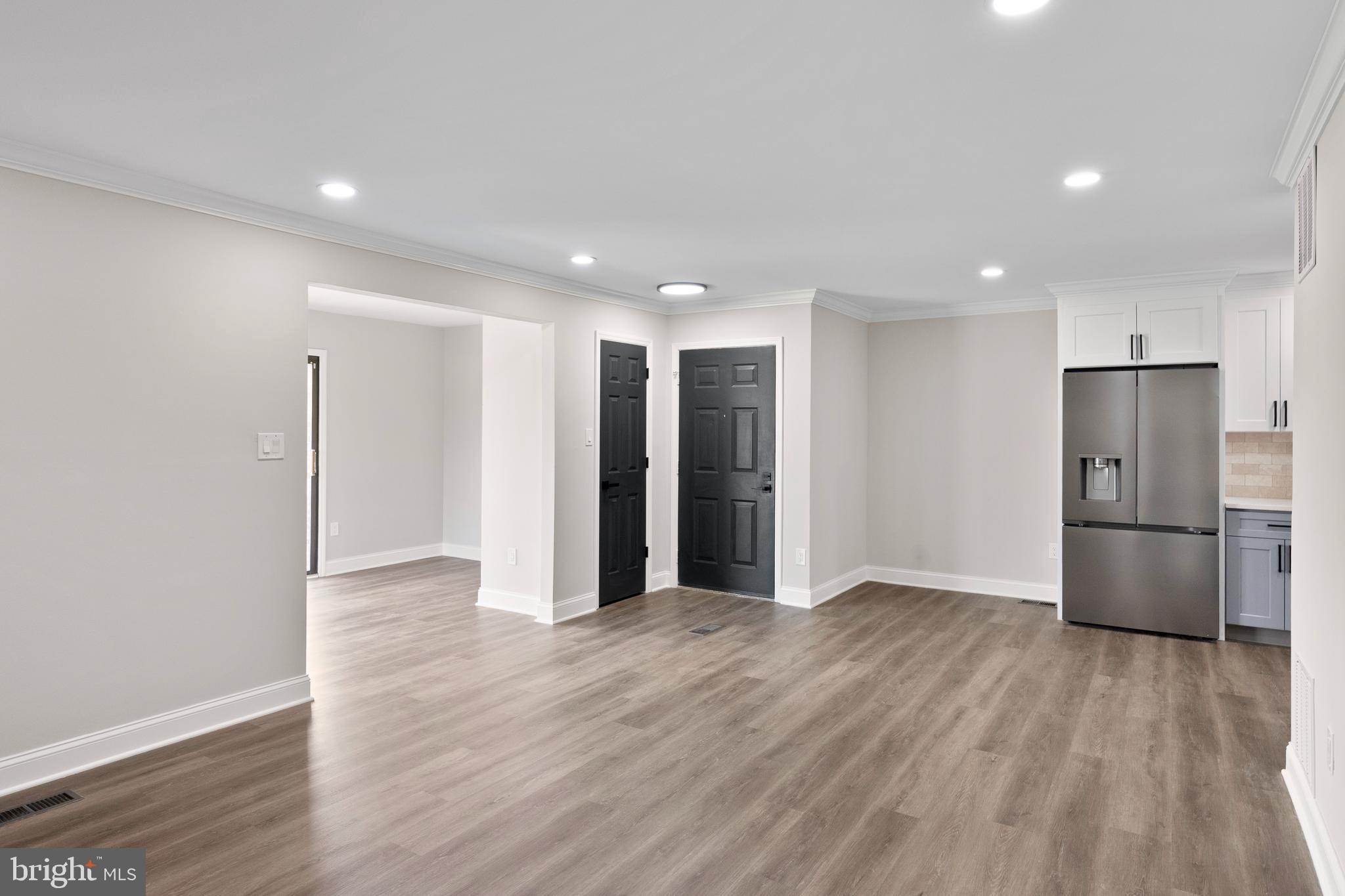 23 UXBRIDGE PLACE
