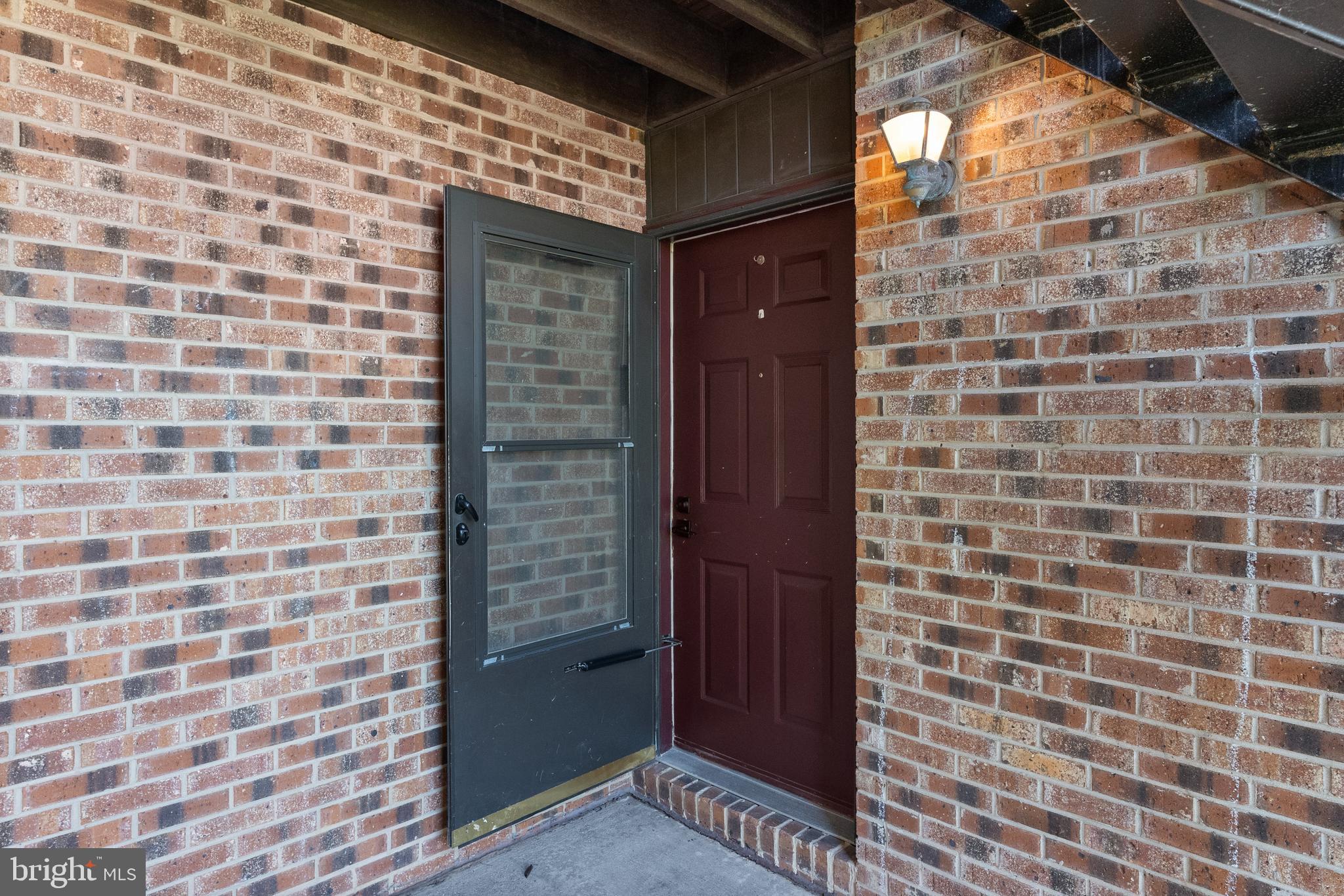 23 UXBRIDGE PLACE