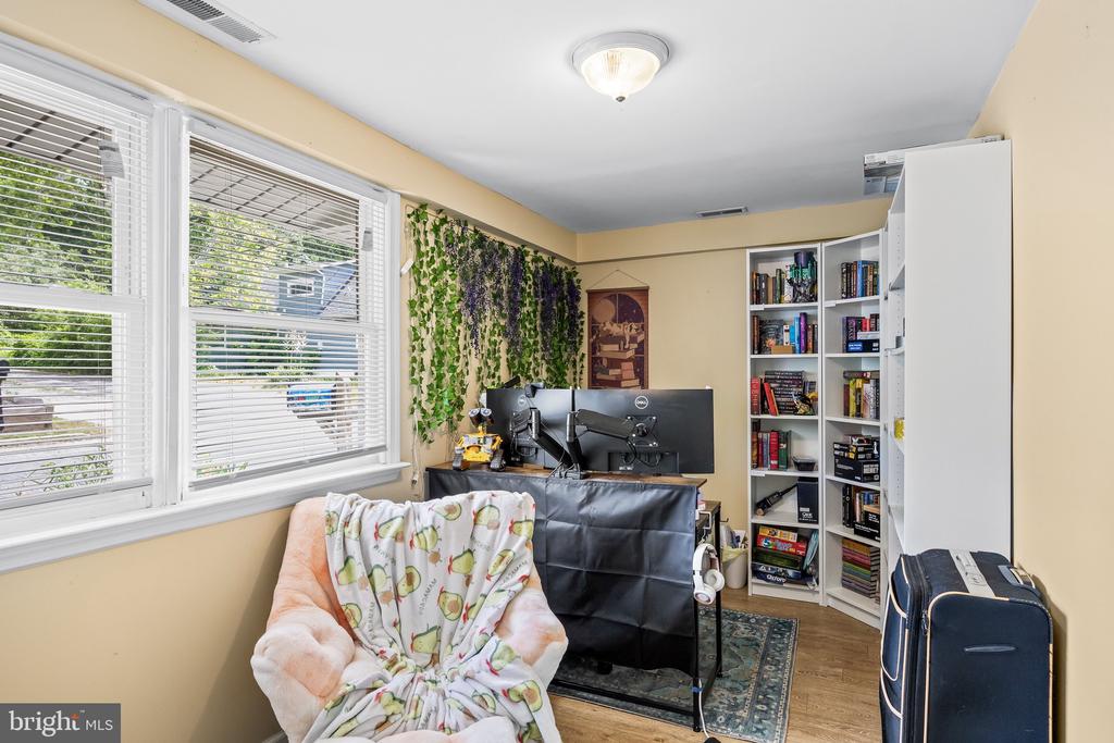 59 W 1ST AVENUE