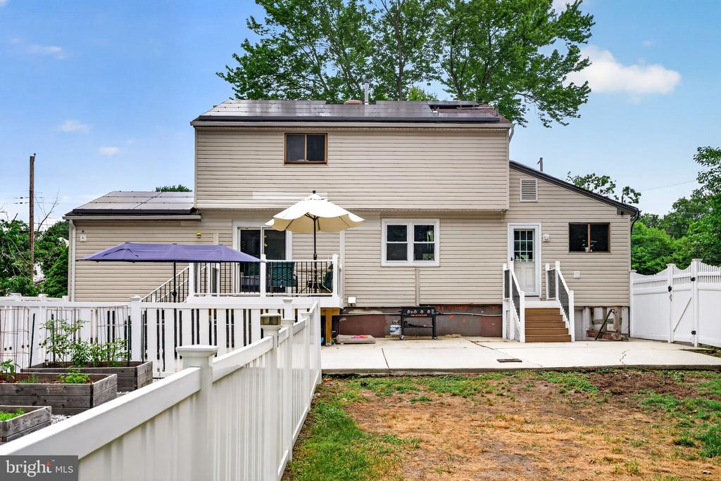 46 GREENWOOD DRIVE