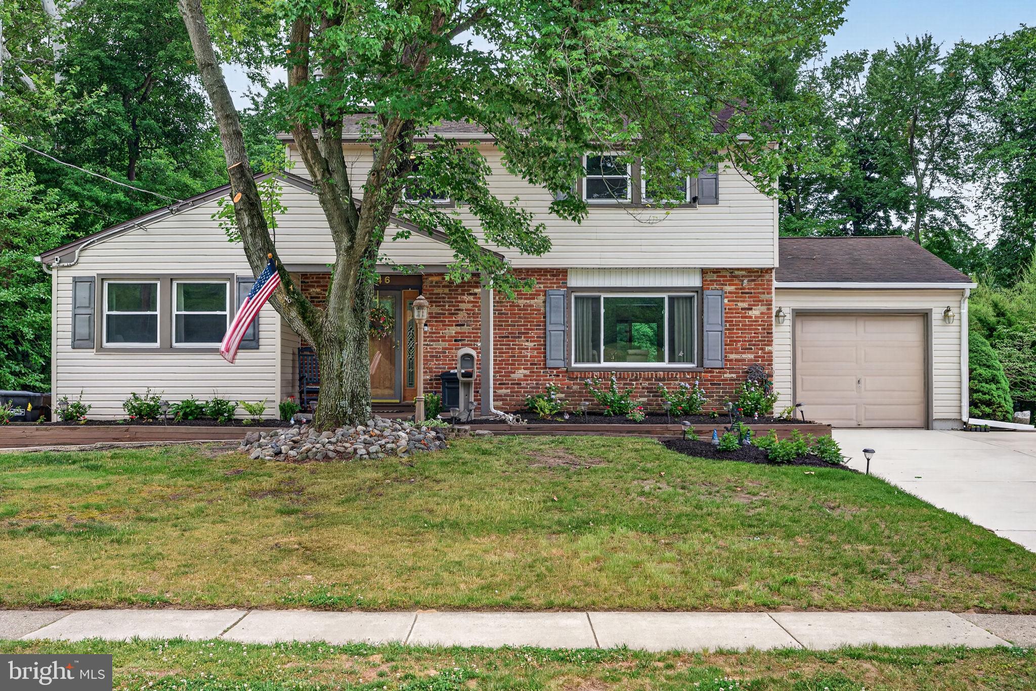46 GREENWOOD DRIVE