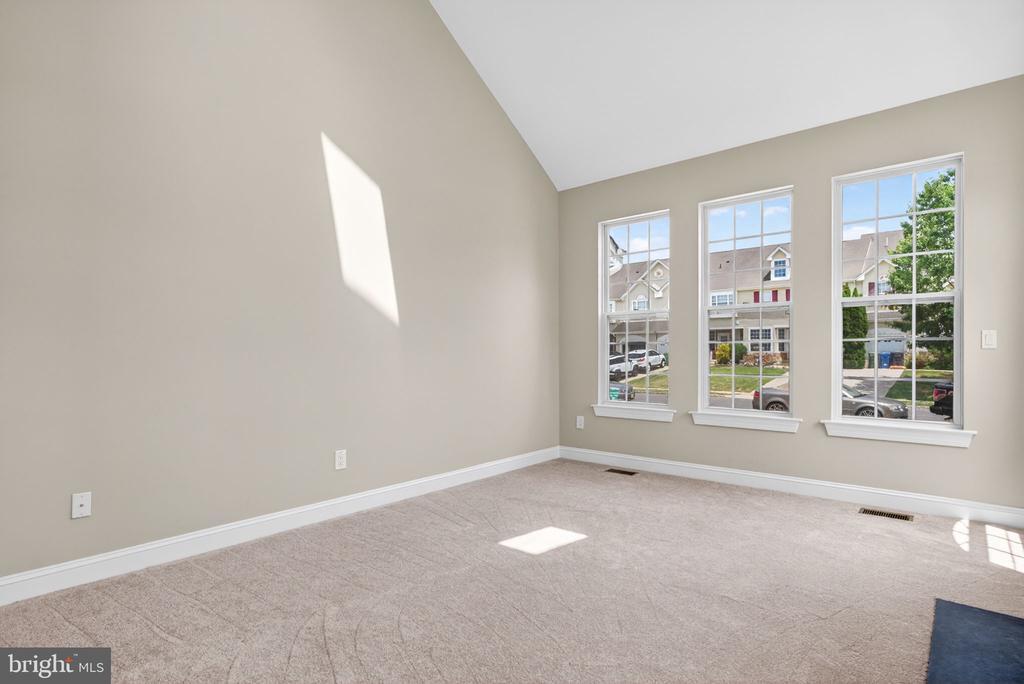 323 KESWICK DRIVE