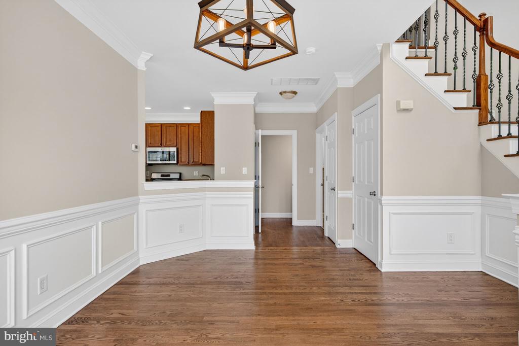 323 KESWICK DRIVE