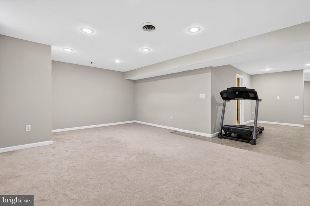 323 KESWICK DRIVE