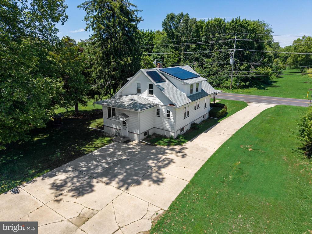 127 HURFFVILLE GRENLOCH ROAD