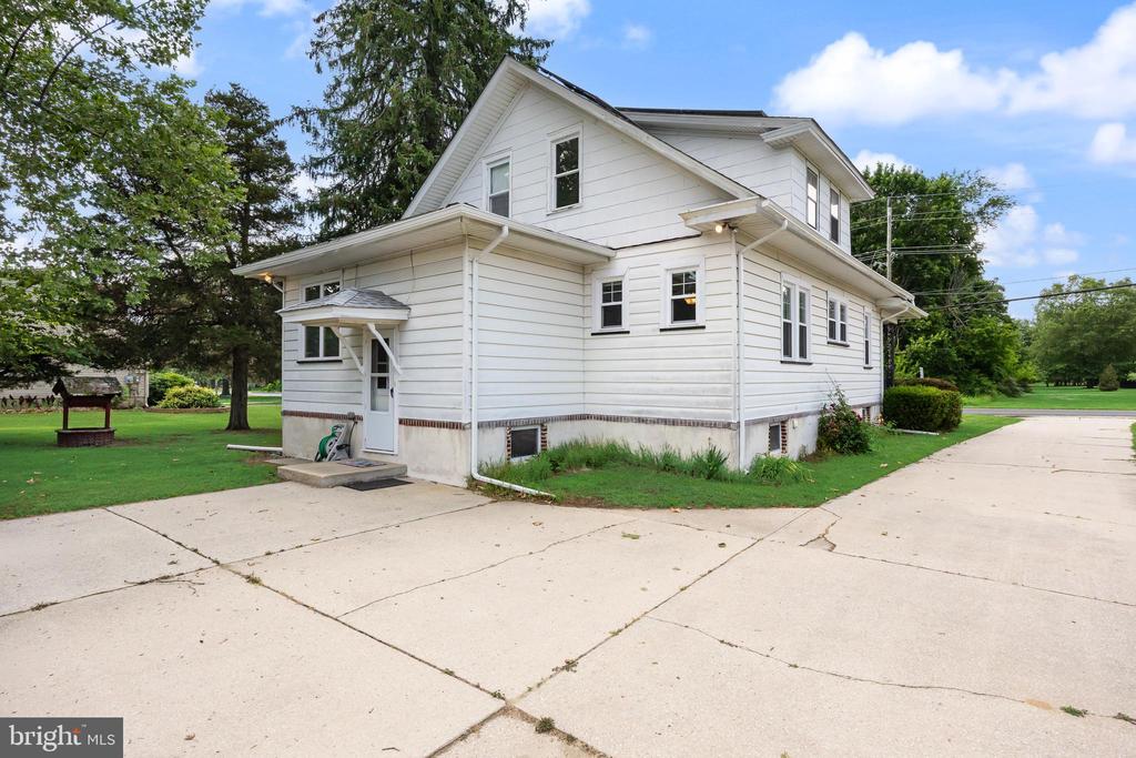 127 HURFFVILLE GRENLOCH ROAD