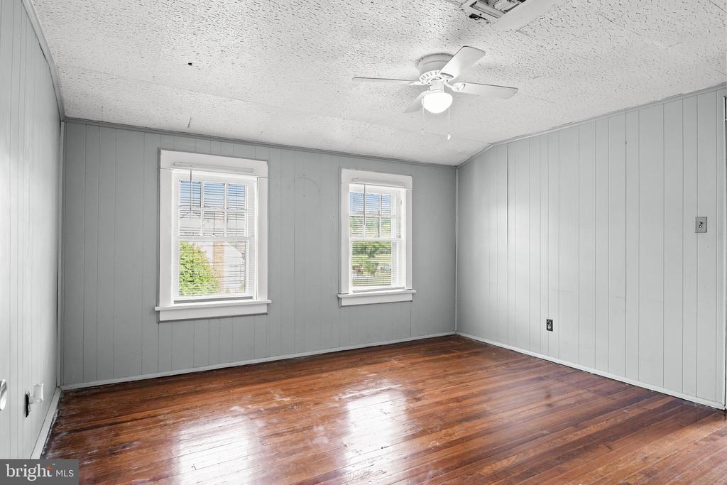 127 HURFFVILLE GRENLOCH ROAD
