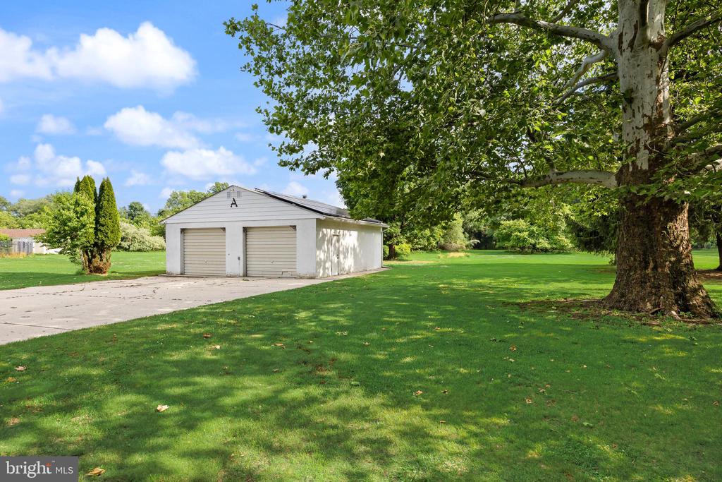 127 HURFFVILLE GRENLOCH ROAD