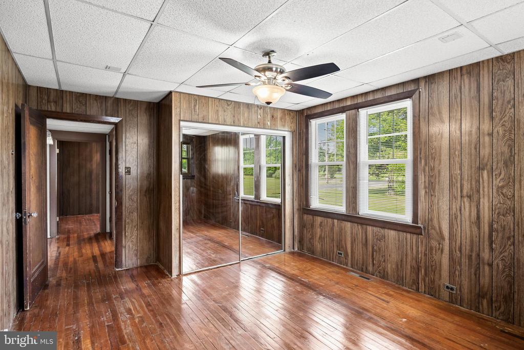 127 HURFFVILLE GRENLOCH ROAD