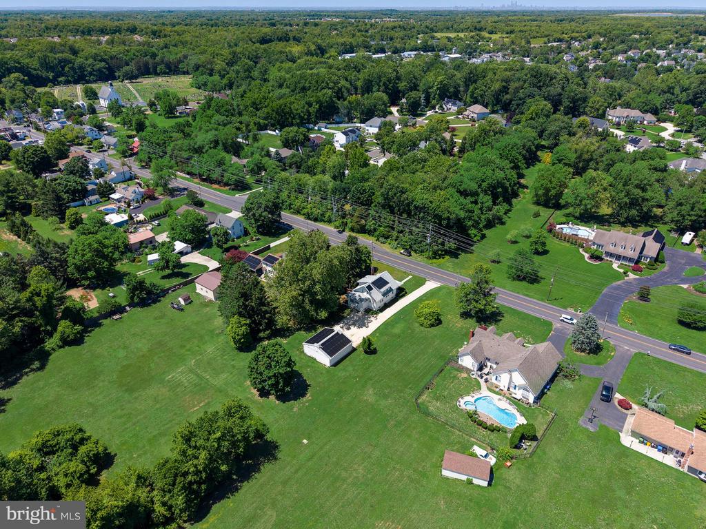 127 HURFFVILLE GRENLOCH ROAD