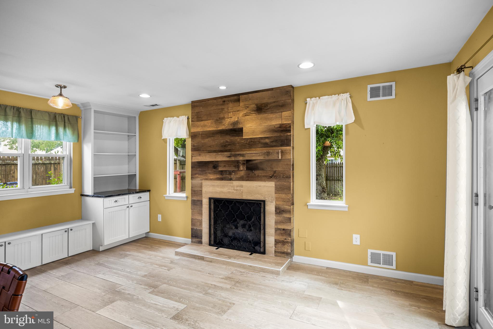 118 E ROBINS RUN E