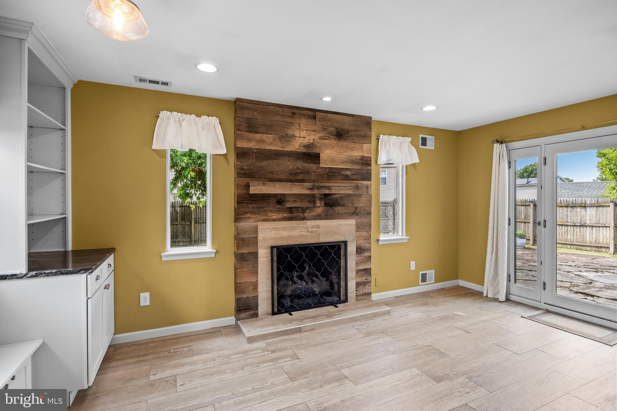 118 E ROBINS RUN E