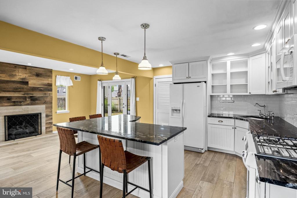 118 E ROBINS RUN E