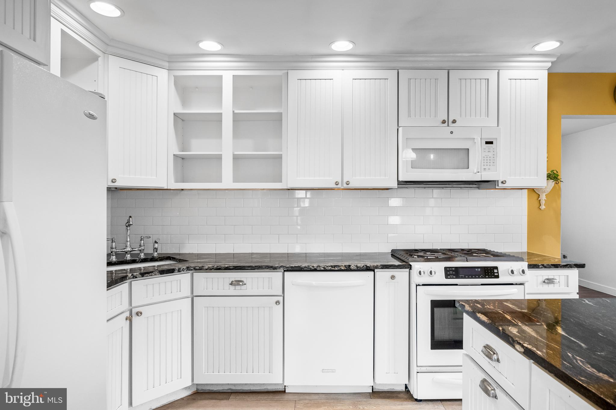 118 E ROBINS RUN E
