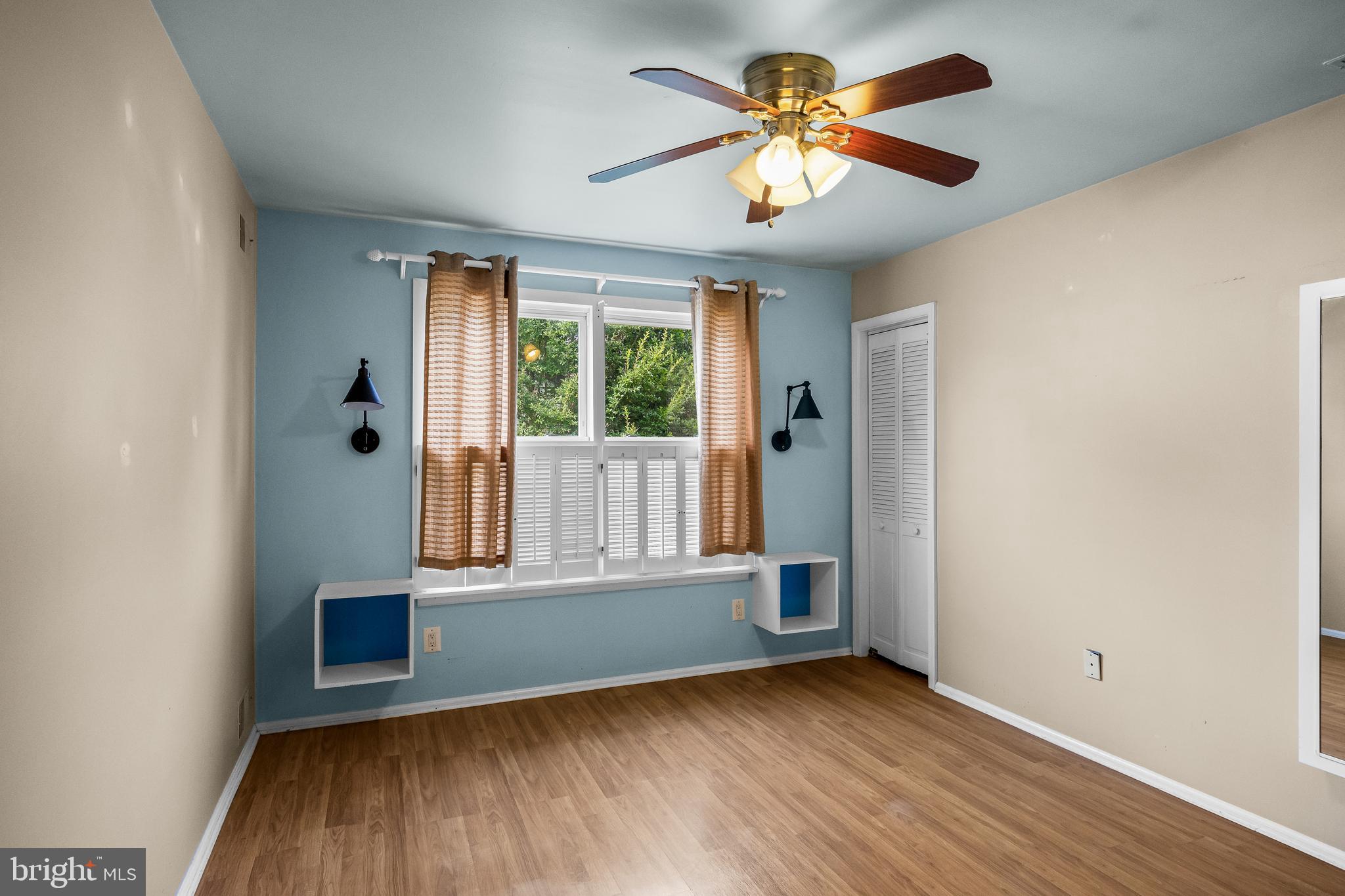 118 E ROBINS RUN E