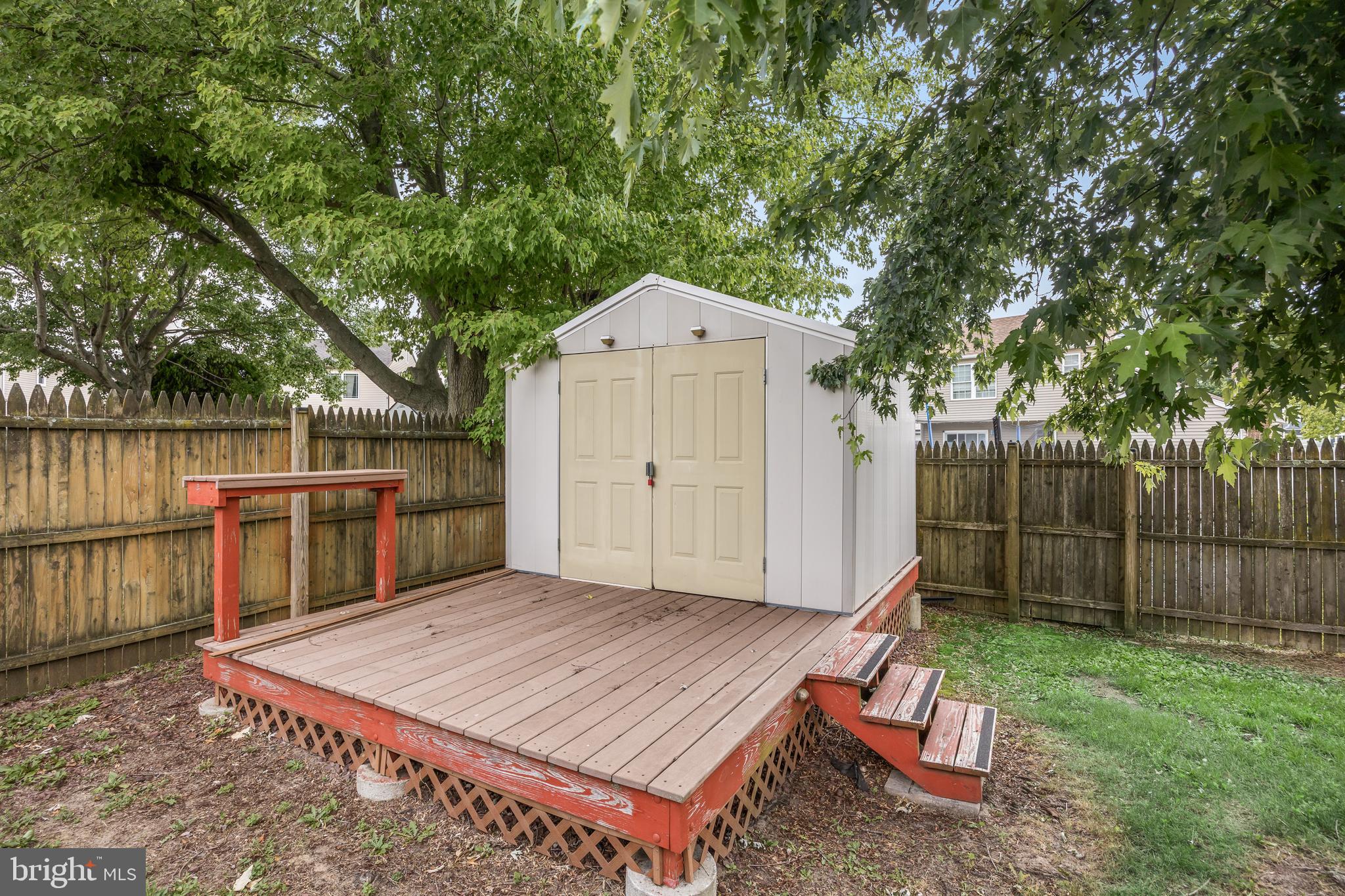 118 E ROBINS RUN E