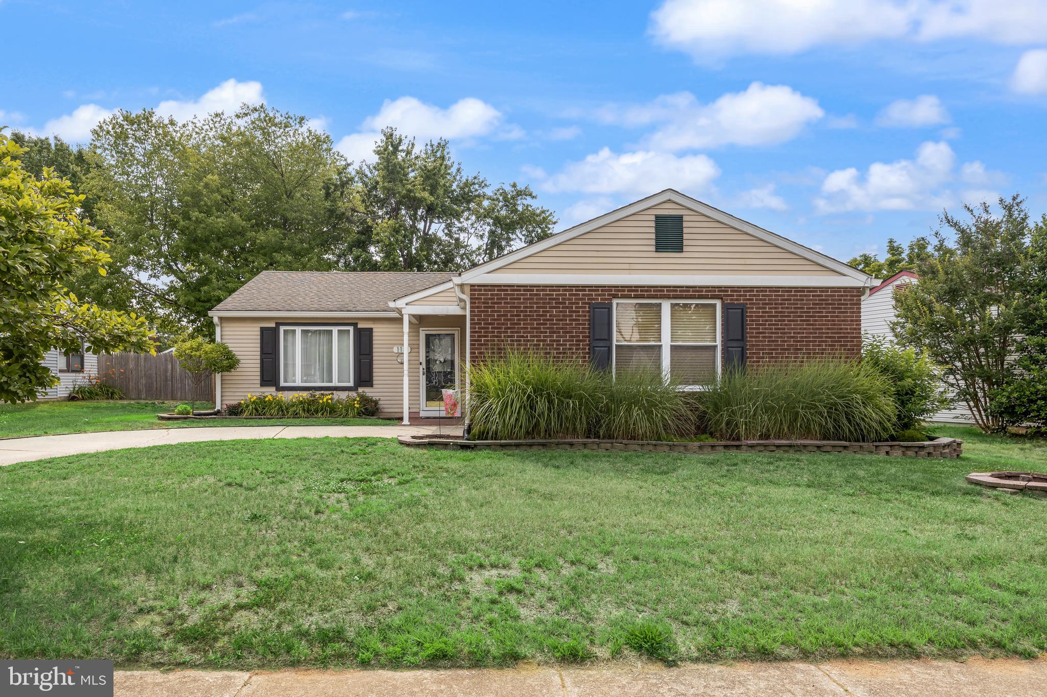 118 E ROBINS RUN E