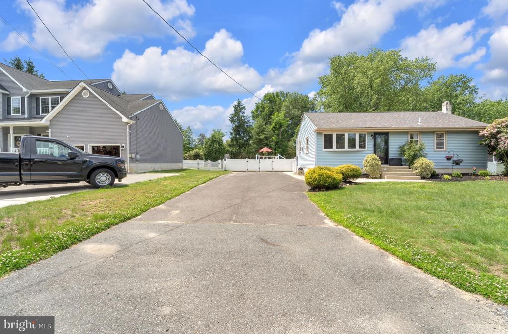 1181 Byrd Dr, -6035, United States