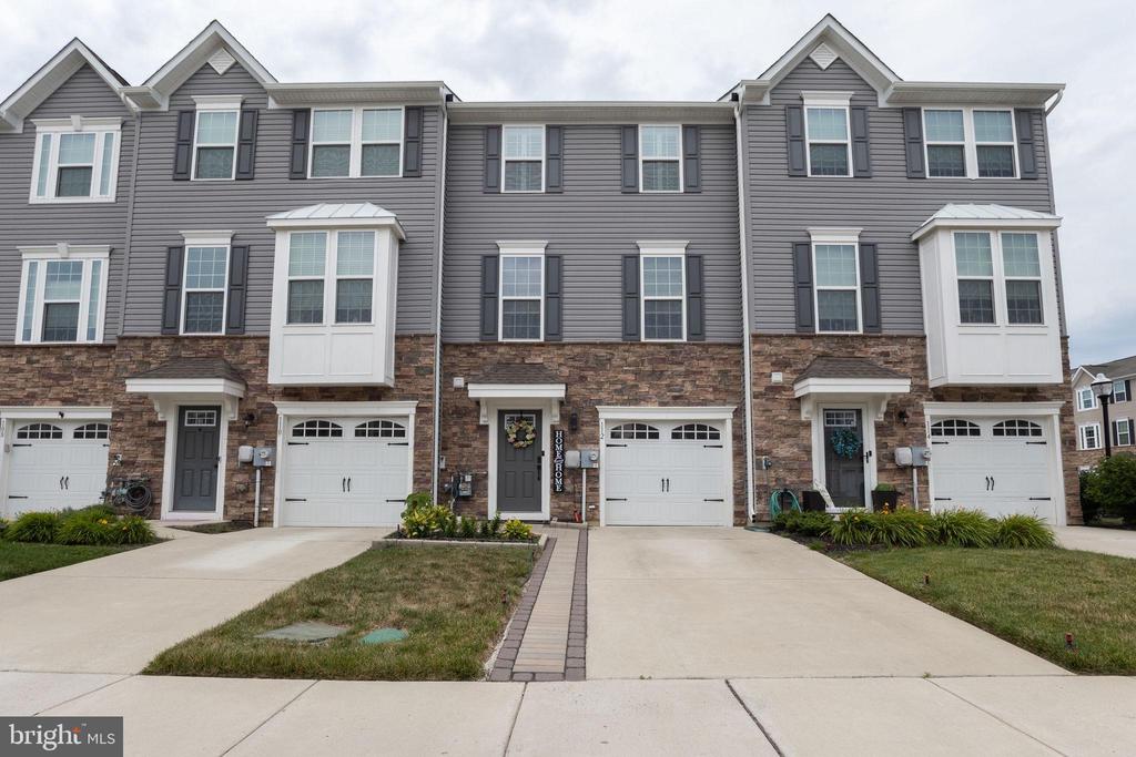 112 PINNACLE PLACE