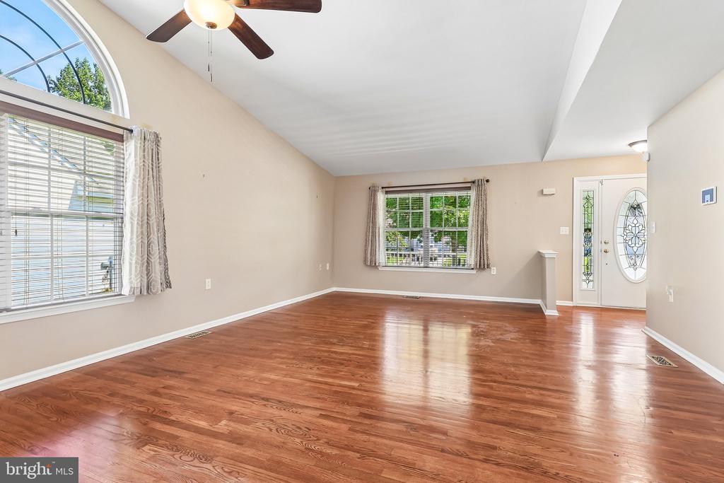 779 CHICKORY TRAIL