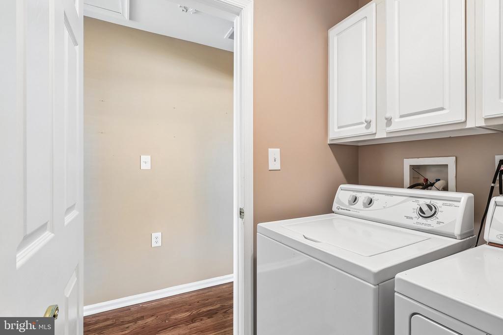779 CHICKORY TRAIL