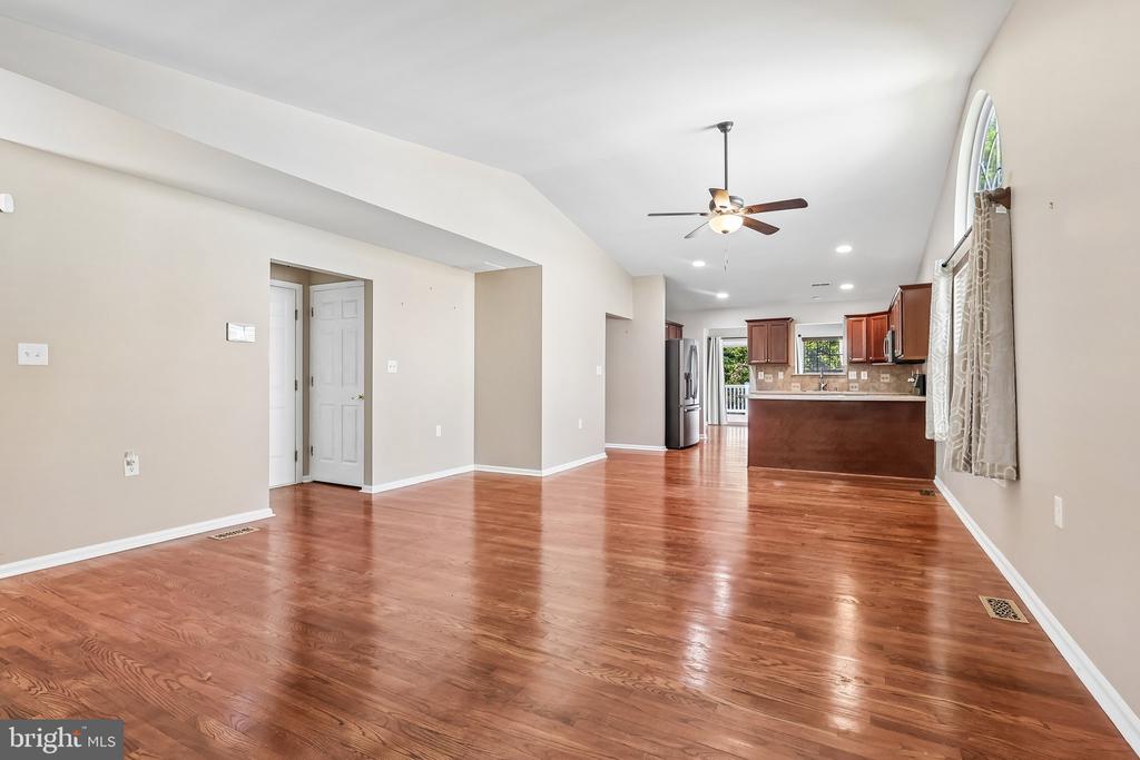 779 CHICKORY TRAIL