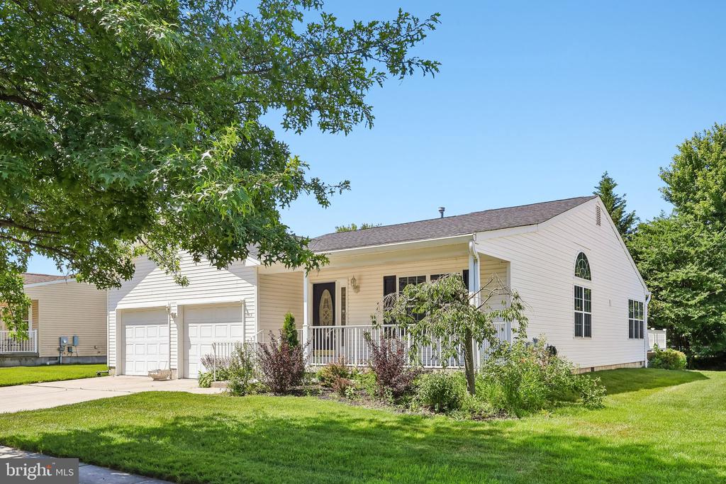 779 CHICKORY TRAIL