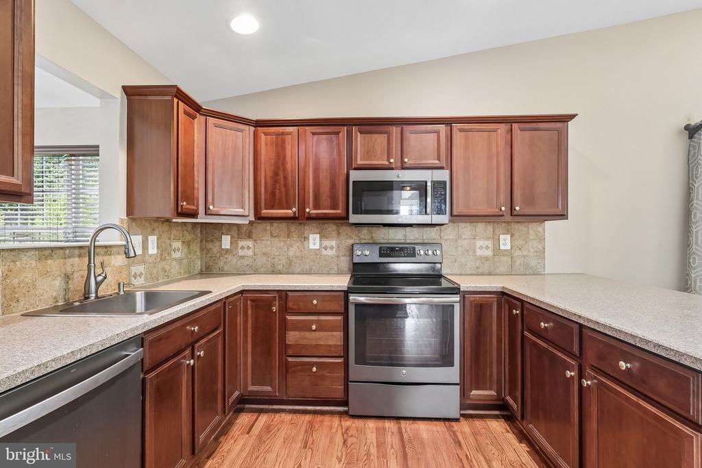 779 CHICKORY TRAIL