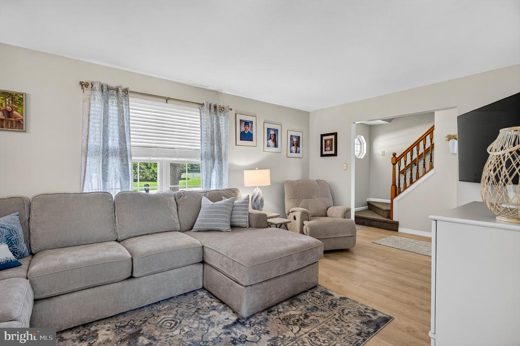 393 BRYN MAWR DRIVE
