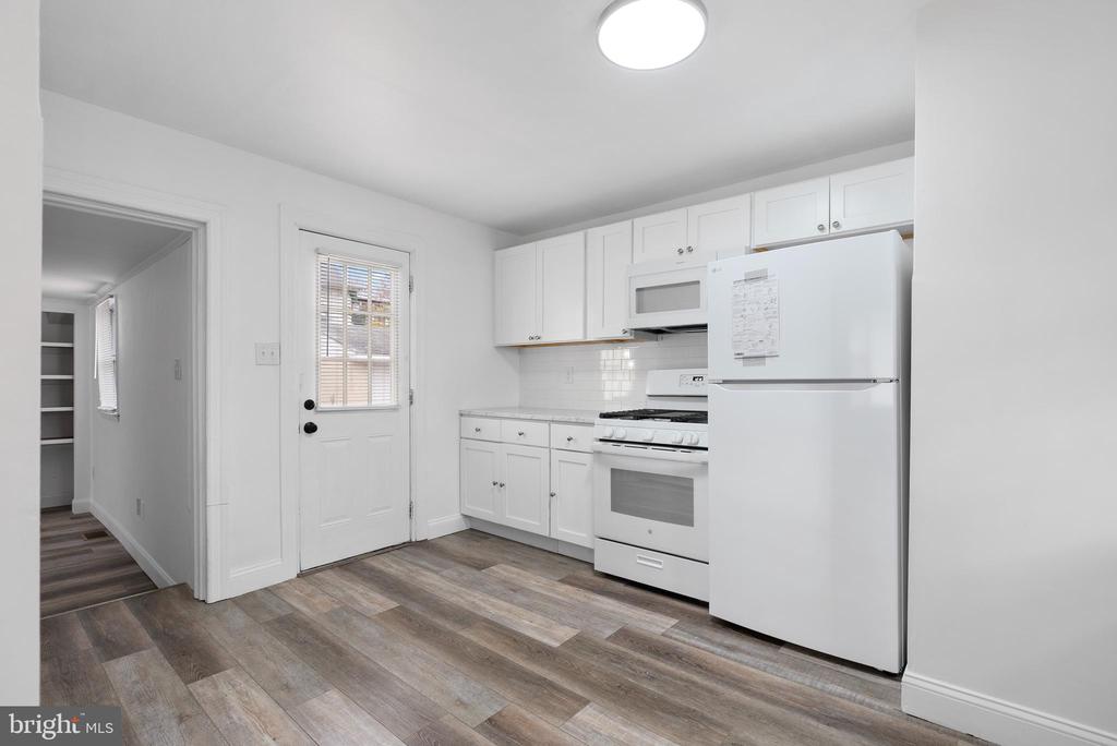 302 N MAIN STREET Unit: 3