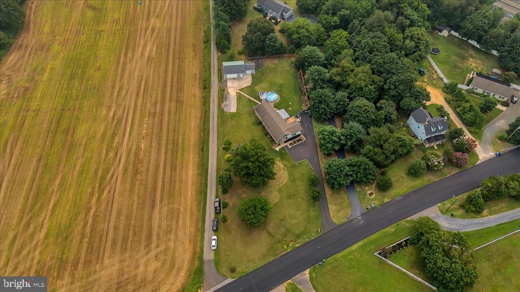 76 E TOMLIN STATION ROAD