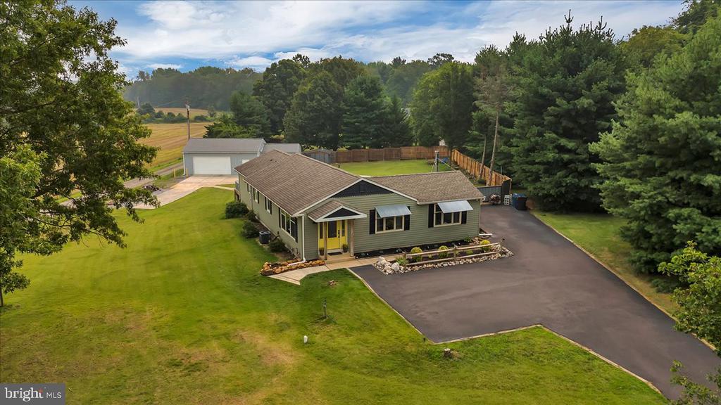 76 E TOMLIN STATION ROAD
