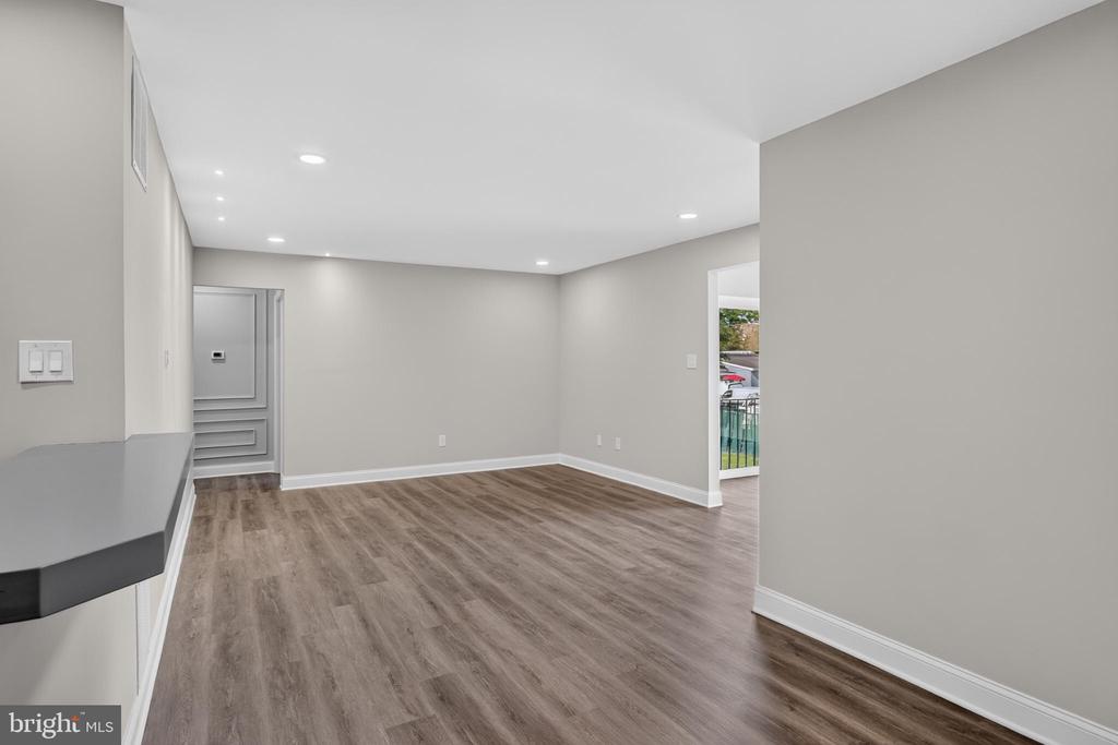 28 IPSWICH PLACE