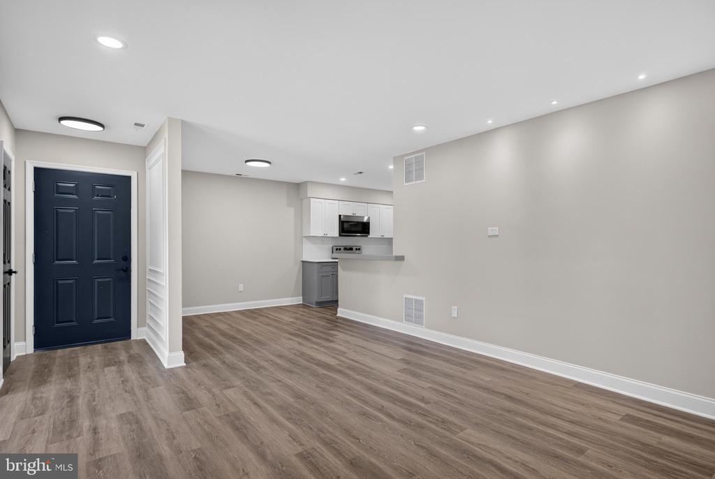 28 IPSWICH PLACE