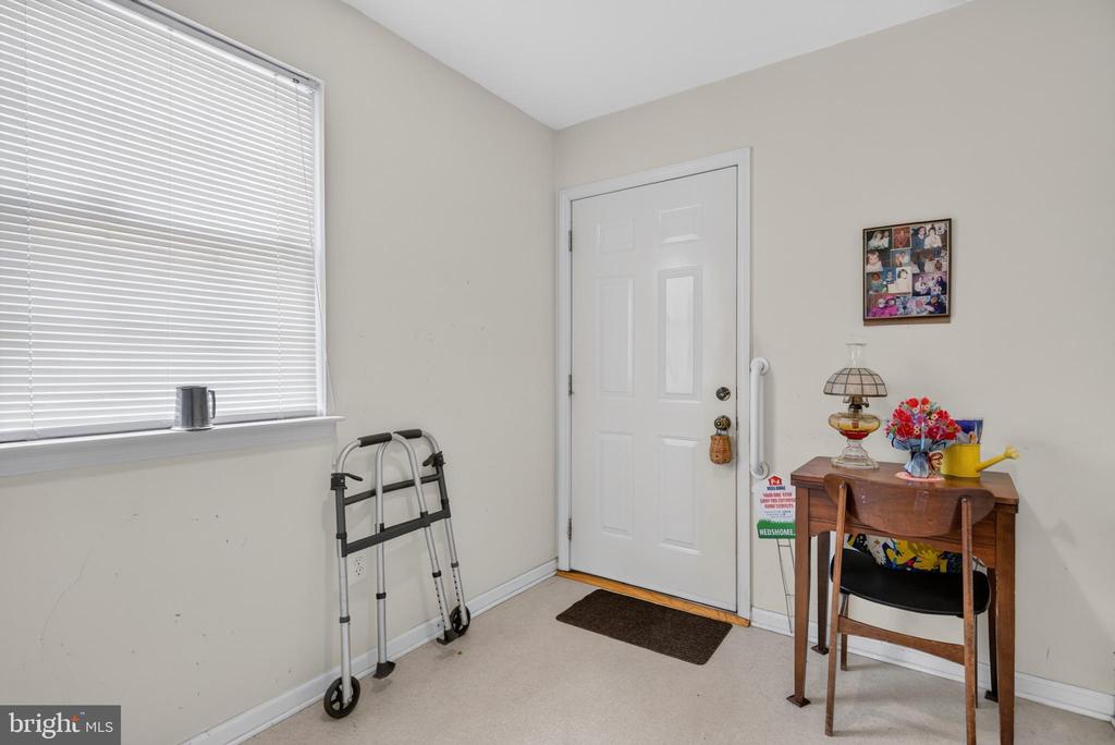 120 PARASOL PLACE