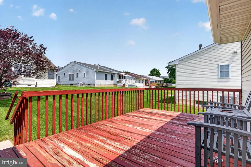 120 PARASOL PLACE
