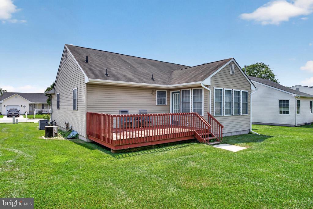 120 PARASOL PLACE